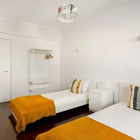 Campolide 2br Flat * Lisboa