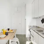 Διαμέρισμα Campolide 2br Flat *