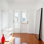 Apartamento Campolide 2br Flat *