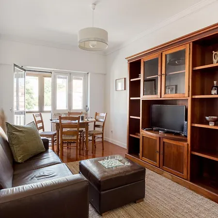 Campolide 2br Flat Daire *