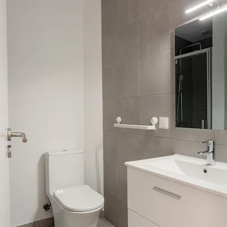 Campolide 2br Flat *