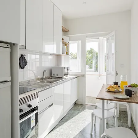 Campolide 2br Flat Daire Lisboa