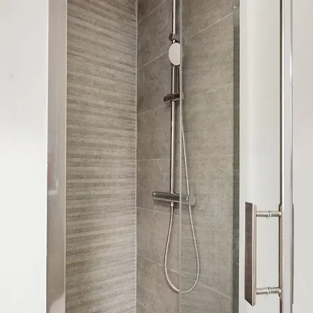 Appartement Campolide 2br Flat Lissabon