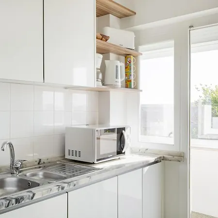 Campolide 2br Flat شقة