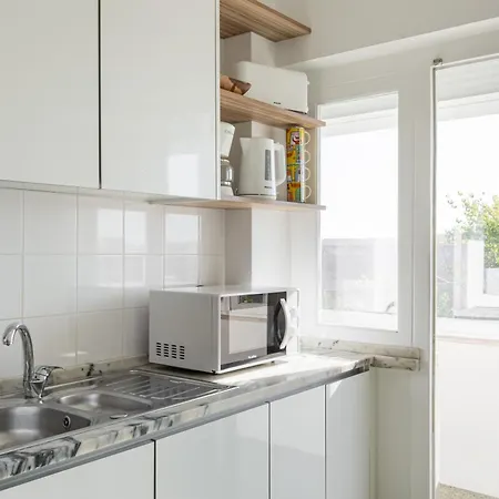 アパート Campolide 2br Flat *