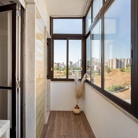 Campolide 2br Flat * Lisbon