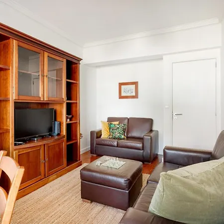 Campolide 2br Flat Lisbon