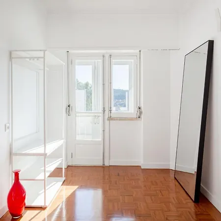 Apartament Campolide 2br Flat Lizbona