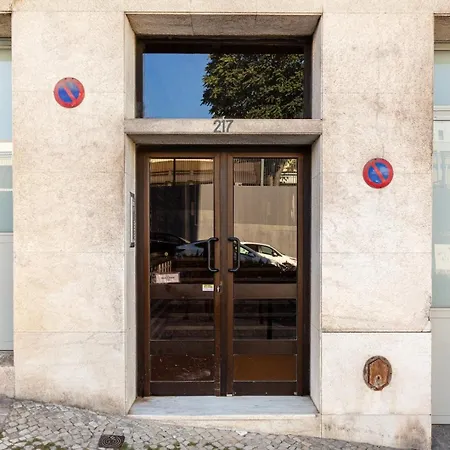 Campolide 2br Flat Apartment *